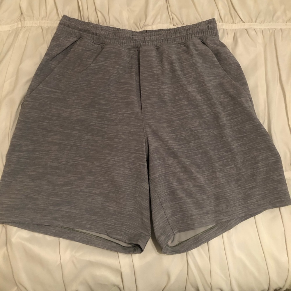 Men’s Lulu shorts
